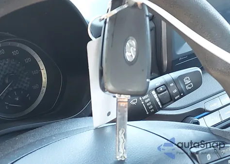 2021 Hyundai Veloster 2.0 z USA, uszkodzony, nr VIN KMHTG6AF0MU032598